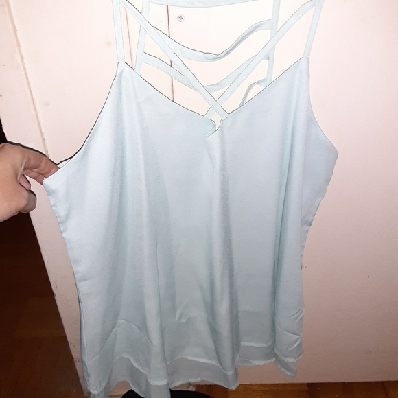 Women's top - Picture 1 of 3